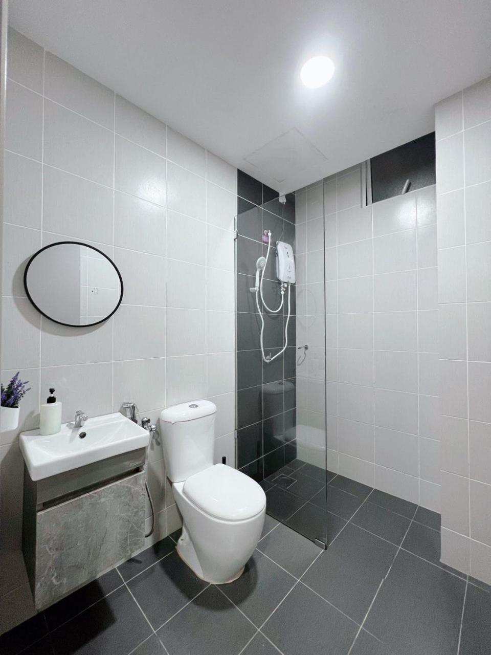 D'Ciella Homes- Sea View, Drawbridge & Ktcc Mall 쿠알라트렝가누 외부 사진